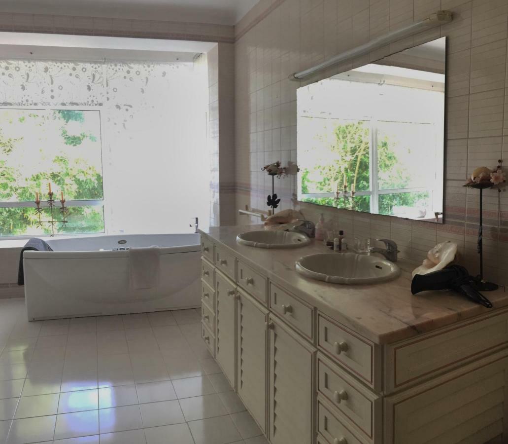 Casa Branca Guest House Фож-ду-Арелю Екстериор снимка