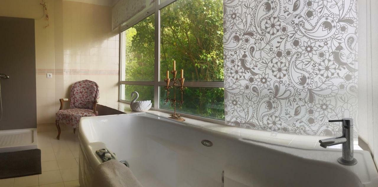 Casa Branca Guest House Фож-ду-Арелю Екстериор снимка